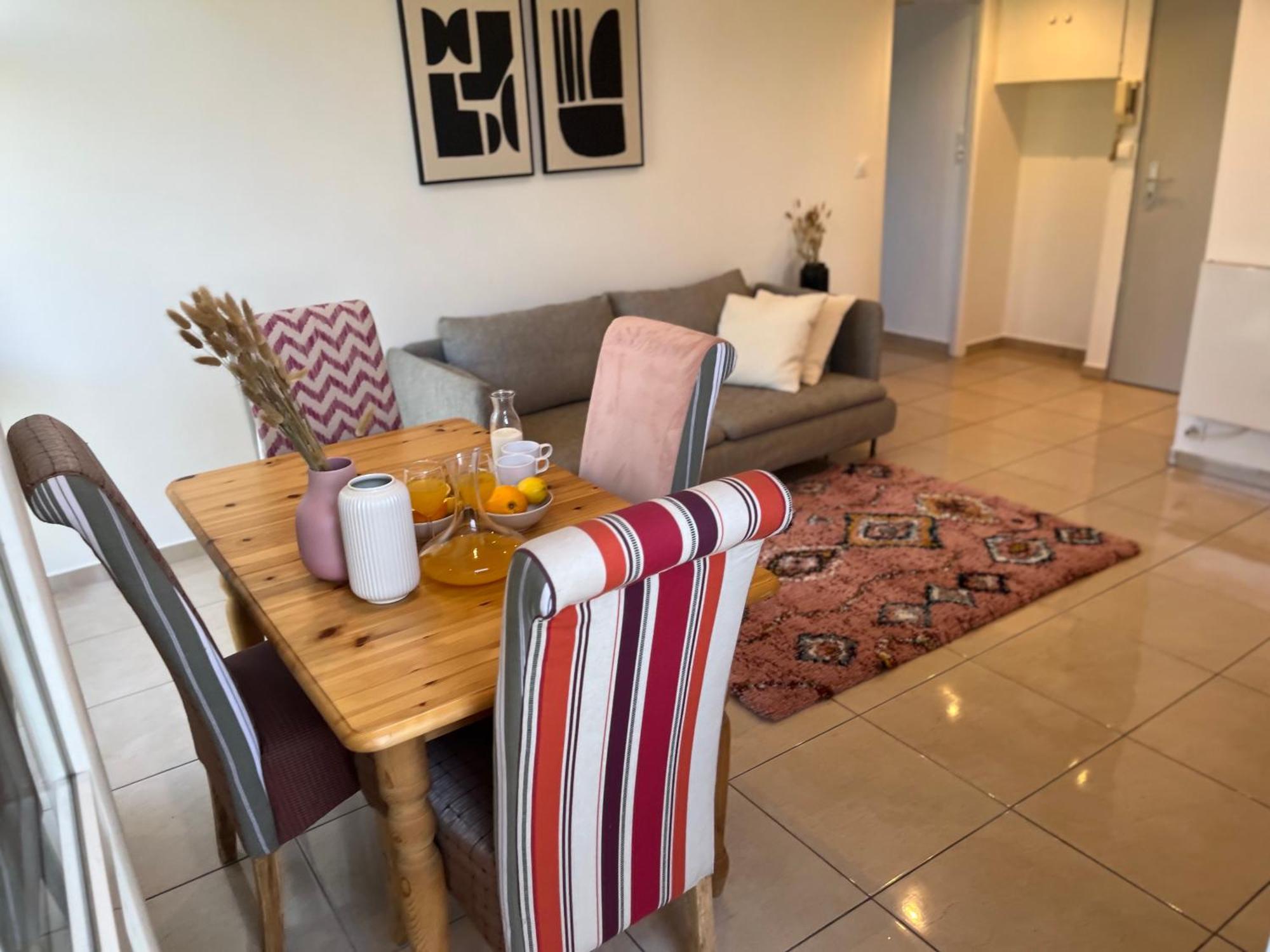 Apartment Miramar Bron
