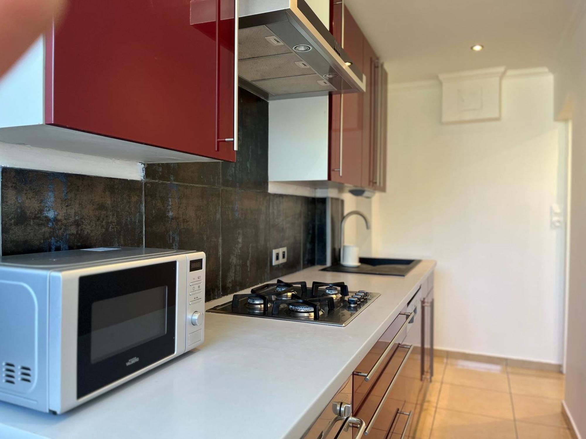 Miramar Apartment Bron