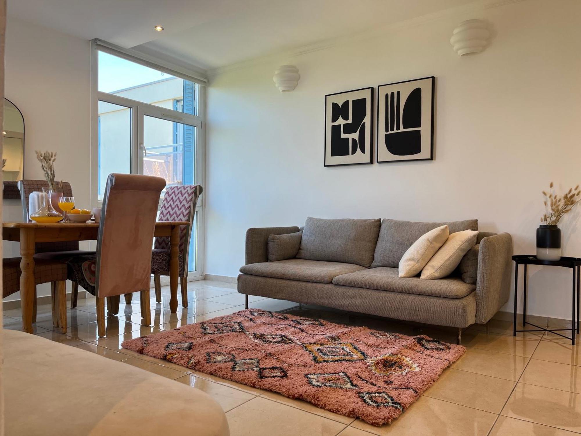 Miramar Apartment